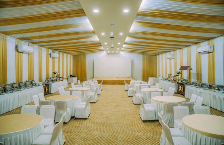 Banquet hall, Raphilhin The Business Hotel, Malappuram