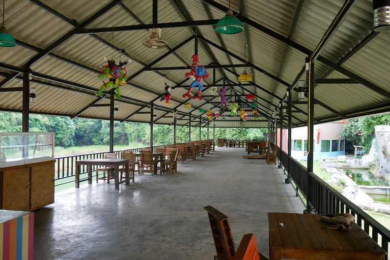 Food & Drinks 4, Aiyara Garden Resort, Muang Chanthaburi