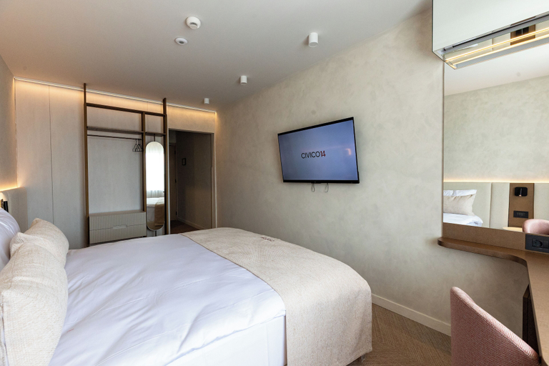 Room 2, Hotel Civico 14, Targoviste