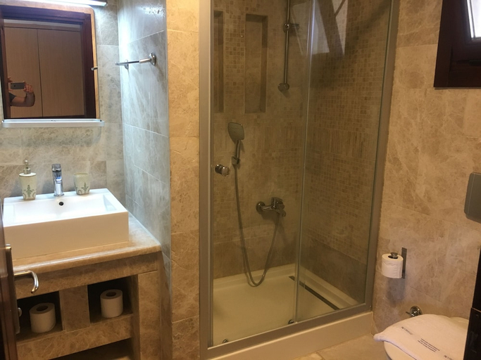 Bathroom, Villanaz Apart Hotel, Bodrum