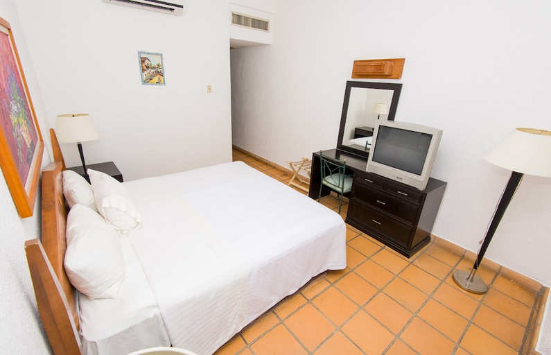Bedroom 2, Hotel Azul Sirena, Dist. Pochutla