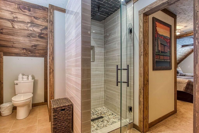 Bathroom 2, The Cub House, Sevier