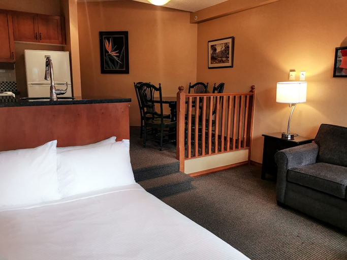 Others 5, Alpenglow Lodge By Mountainview, Squamish-Lillooet