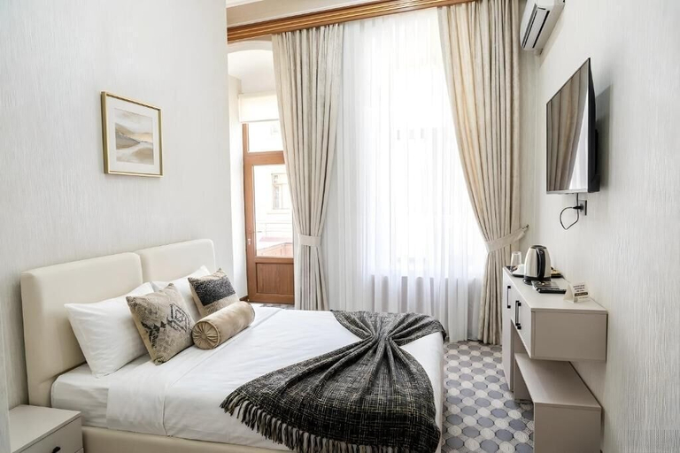 Room 2, Epicenter Hotel Baku, Baku