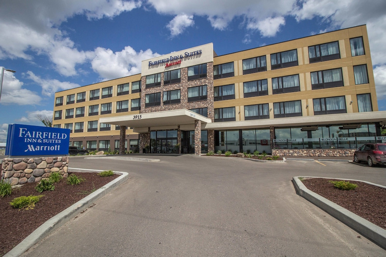 Exterior & Views, Fairfield Inn & Suites Regina, Division No. 6
