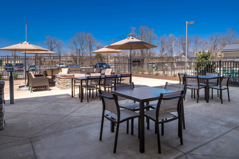 Food & Drinks 4, Residence Inn By Marriott Charlotte Steele Creek, Mecklenburg
