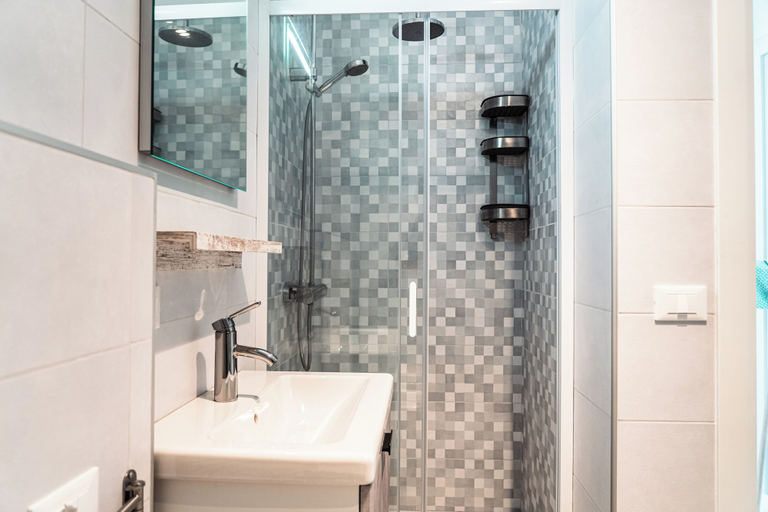 Bathroom 4, Seaside Retreat With Terrace in Bibione, Venezia