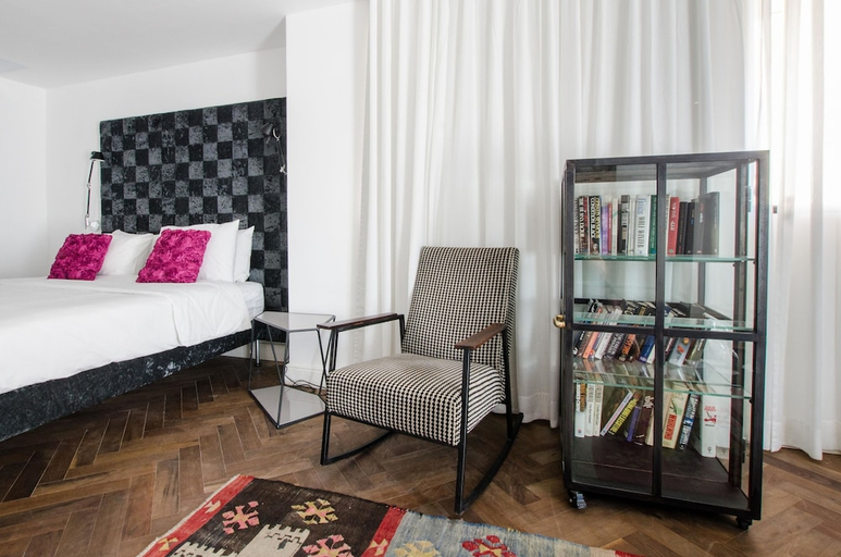 Bedroom 3, Villa Rothschild by Zvieli Hotels