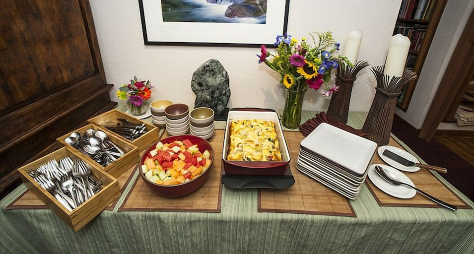 Food & Drinks 4, Harmony Ridge Lodge, Nevada
