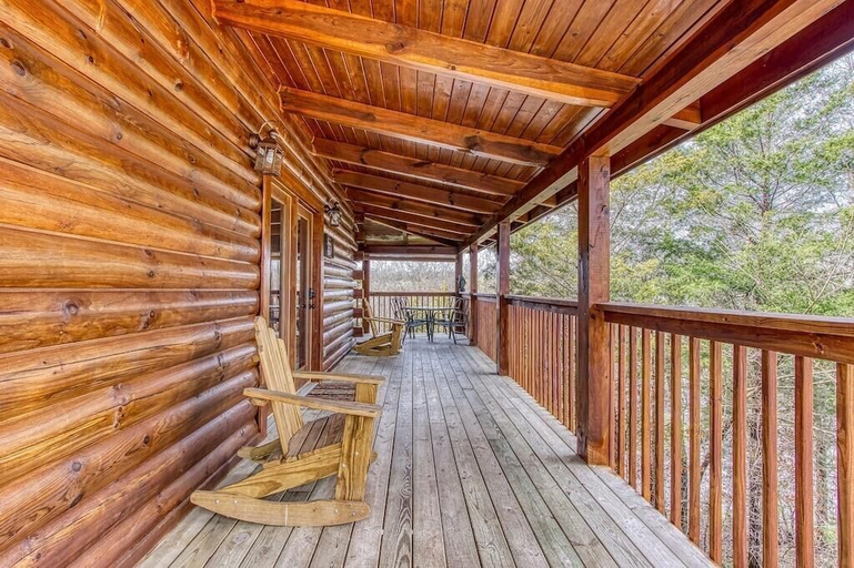 Terrace/patio 4, Cubs Cozy Den, Sevier