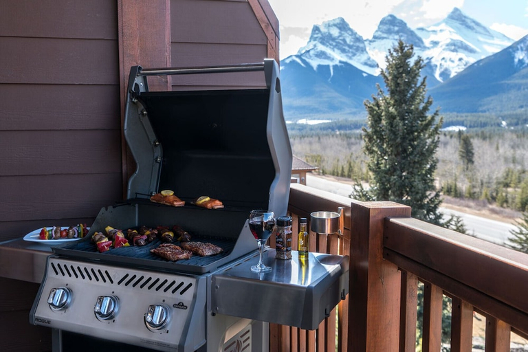 Food & Drinks 5, Falcon Crest Canmore Banff, Division No. 15