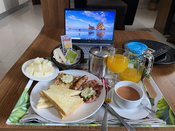 Food & Drinks, Manjaro Suites, Accra
