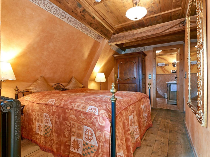 Bedroom 2, Historik Gotisches Haus Garni, Ansbach