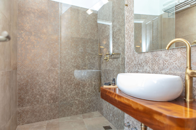 Bathroom 3, Castle Mansions, South Aegean