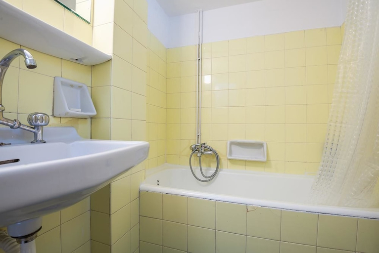 Bathroom 2, Acropolis View Paradise Apartments, Attica