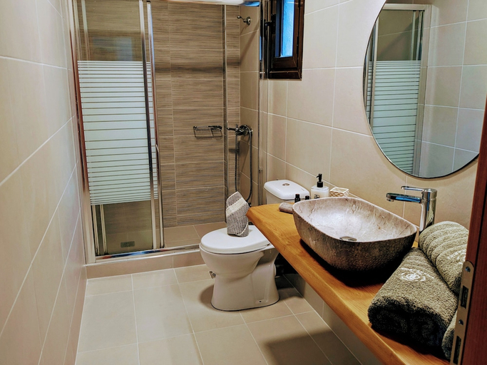 Bathroom 2, Villa Karina Near Achladies Beach, Thessaly