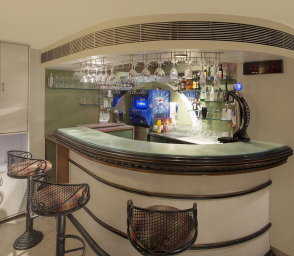 Food & Drinks 5, Tunga Paradise, Mumbai Suburban