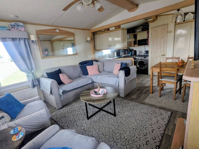 Living area 4, 3-bed Caravan - Sleeps 6 With Balcony and Parking, Lincolnshire