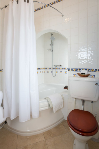 Bathroom 4, La Collinette Hotel