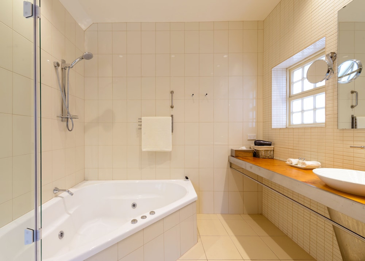 Bathroom 3, The Woodbridge, Derwent Valley