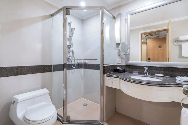 Bathroom 5, Zhengzhou Jianguo Hotel, Zhengzhou