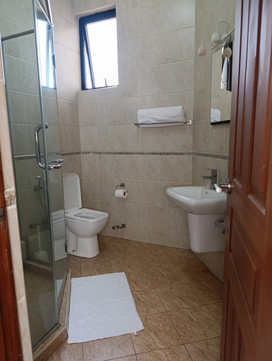Bathroom 3, extended stays kenya, Kibra