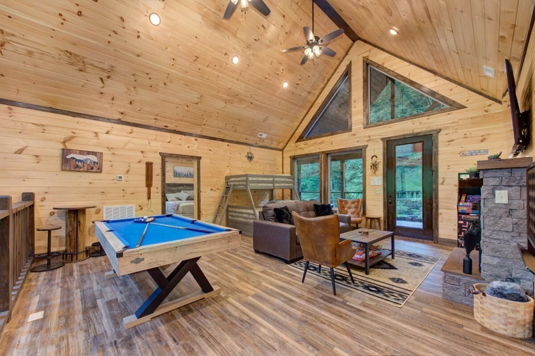 Game room 2, Dreamcatcher Lodge, Sevier