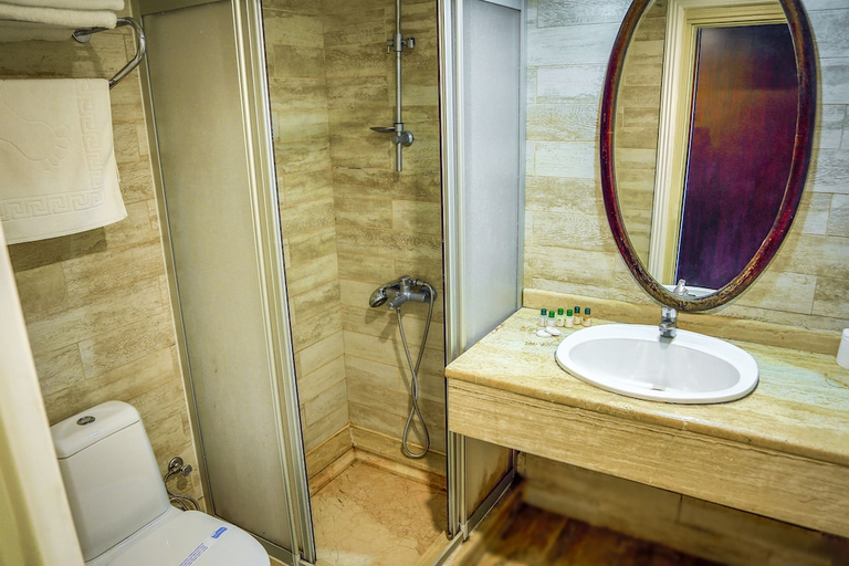 Bathroom 3, Durusu Park Hotel, Arnavutkoy