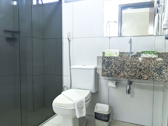 Bathroom 4, Golden Beach Hotel, Fortaleza