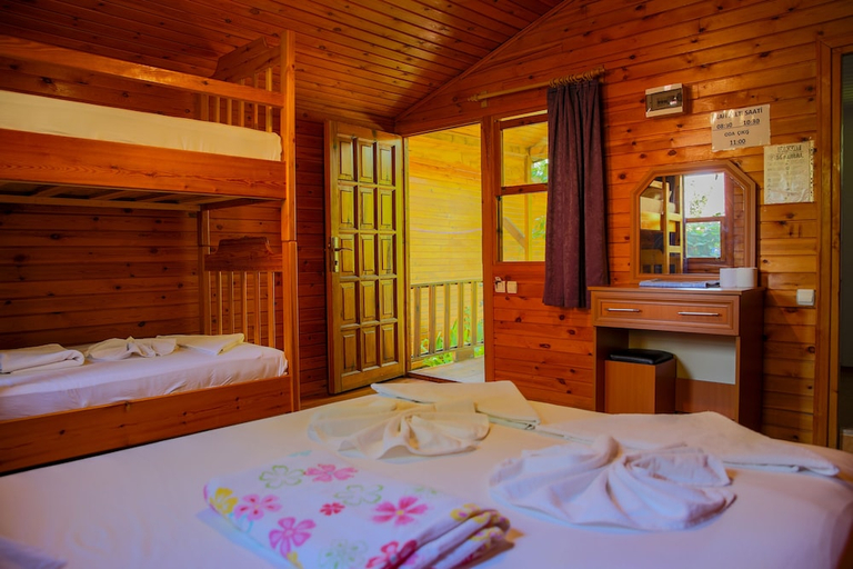 Bedroom 2, Duran Pansiyon Bungalow, Kumluca