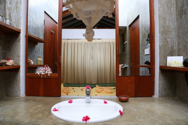 Bathroom, Lake Lodge Boutique Hotel Kandalama, Dambulla