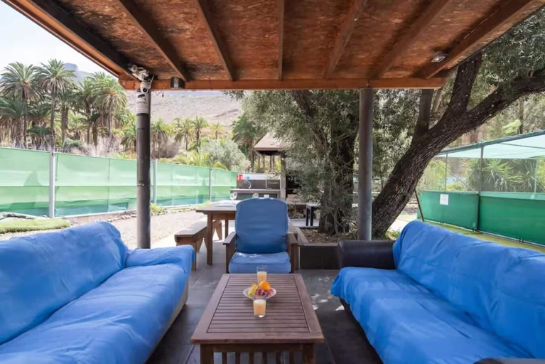 Outdoor dining 4, Renovated Tiny House, Las Palmas