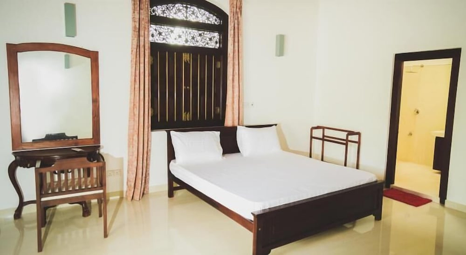 Bedroom 2, Villa Frangipani, Galle Four Gravets