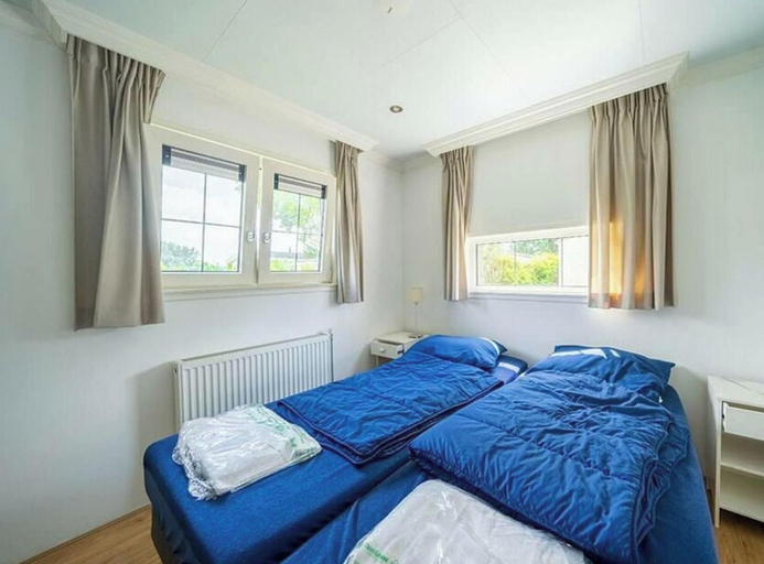 Room 4, Holiday Home in Dordrecht With Terrace