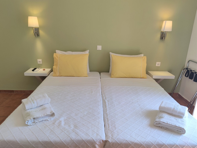 Bedroom 3, Twin House, Attica