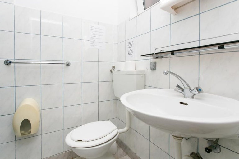 Bathroom 4, Apartments Franka Saplunara, Mljet