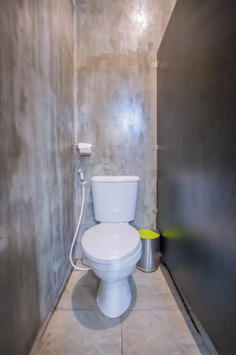 Bathroom 4, Atlas Bangkok Hotel, Wattana