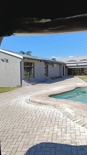 Pool 5, Have the entire house to yourself, City of Johannesburg
