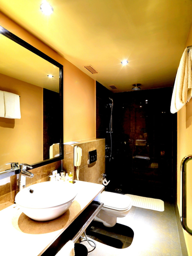 Bathroom 5, The Quorum Hotel, Mysore