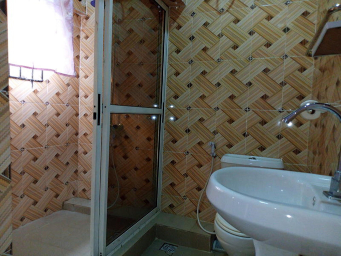 Bathroom 3, Link Majestic B2 Suites and Hotel, IbadanSouth-West