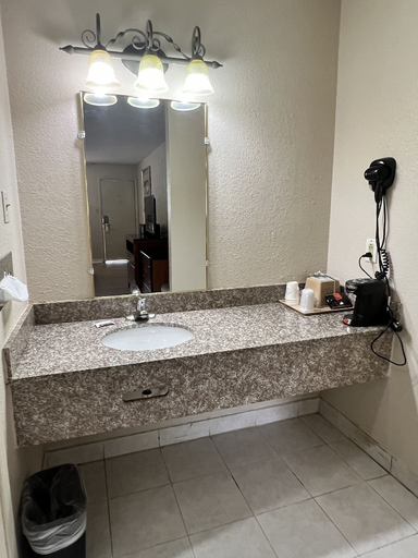 Bathroom 5, Americas Best Value Inn Edna, Jackson