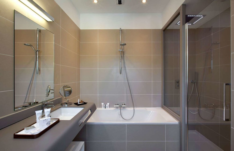 Bathroom 3, Hotel Mas de Boudan, Gard