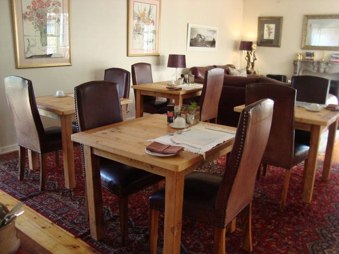 Food & Drinks 4, Brookdale House, City of Cape Town