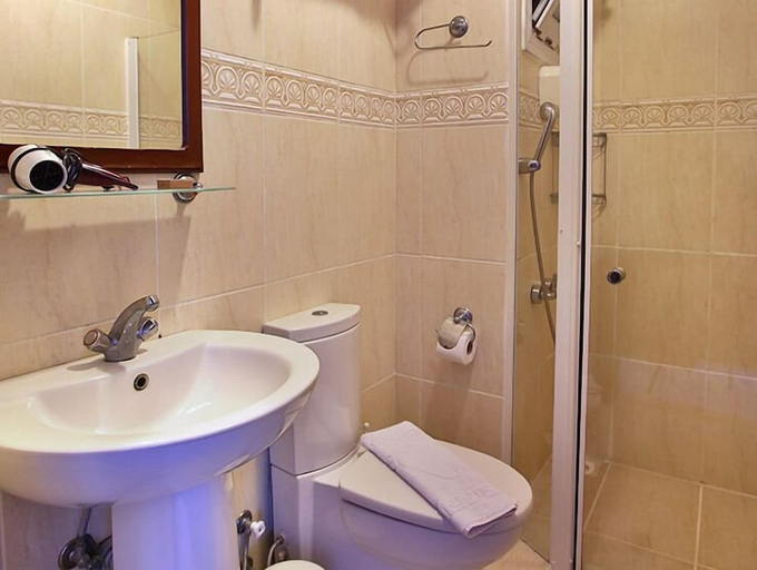Bathroom 5, Bozcaada Fahri Hotel, Bozcaada