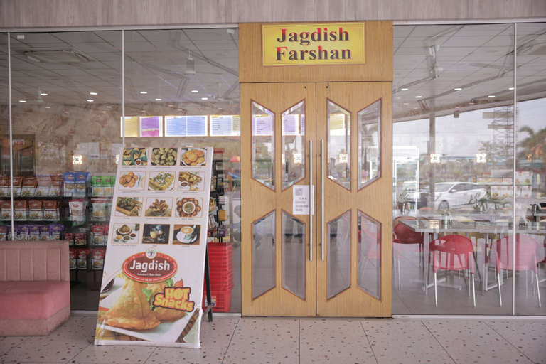 Dining 2, Hotel Rangoli - 10 min from Palsana Chowk, Navsari
