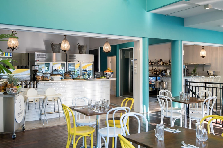Food & Drinks 5, Le Cher Du Monde Hotel, Douglas