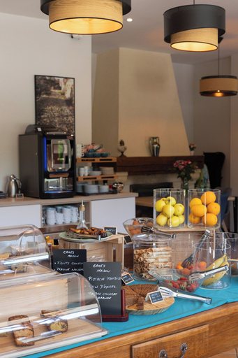 Food & Drinks 5, L'Oustal de Vezac, Dordogne