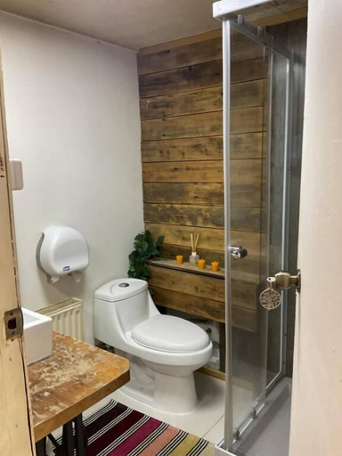 Bathroom 4, Casa Balmaceda, Coihaique