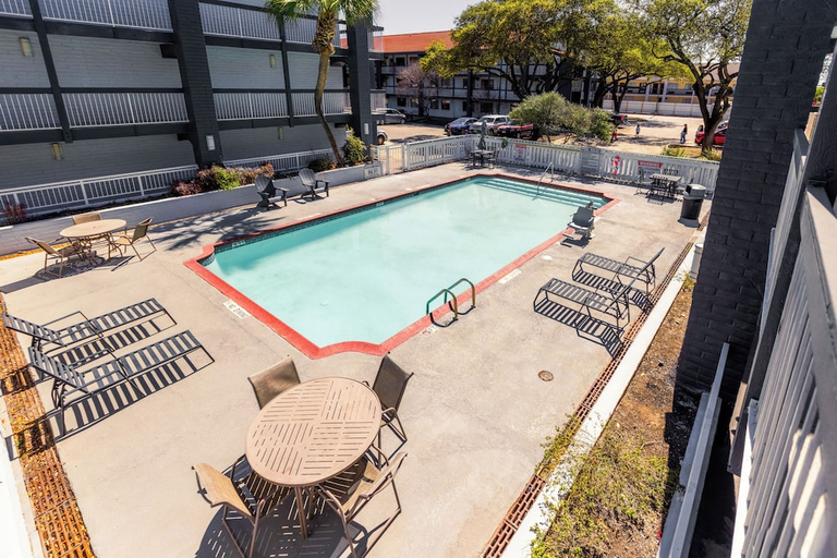 Sport & Beauty 5, Home Suites Culebra, Bexar