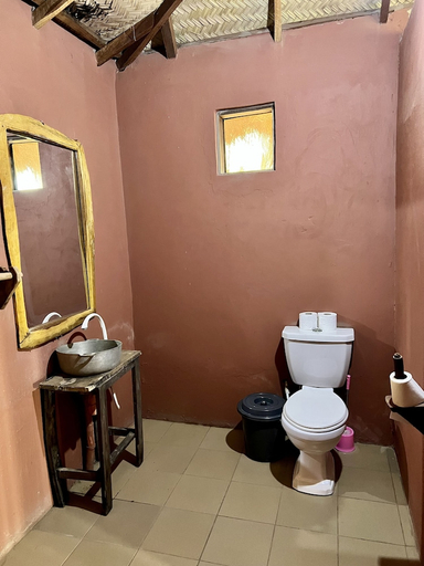 Bathroom 3, Nemasu Eco-Lodge, Kombo South